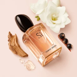 Armani - Sì Coffret Eau De Parfum Avec Son Vaporisateur De Sac Et Son Lait Parfumé -Parfumerie Burdin Boutique armani si coffret eau de parfum avec sa miniature et son lait parfume 2