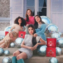 Cacharel - Yes I Am Coffret Eau De Parfum Et Son Vaporisateur De Sac -Parfumerie Burdin Boutique cacharel yes i am coffret eau de parfum et son vaporisateur de sac 3