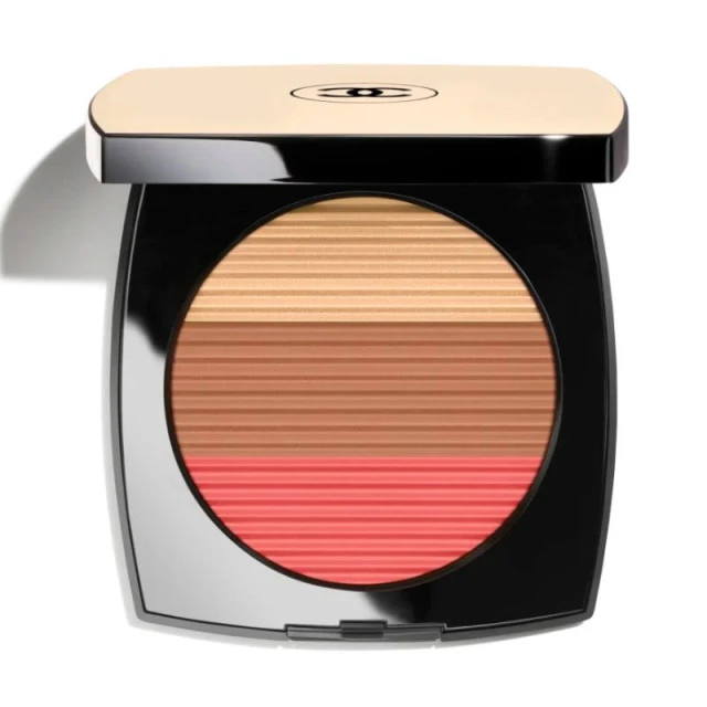 Chanel Les Beiges Harmonie De 3 Poudres Belle Mine, Poudre Bronzante, Blush Et Enlumineur - Visage, Cou Et Décolleté - Maxi Format 1 Chanel Les Beiges Harmonie De 3 Poudres Belle Mine, Poudre Bronzante, Blush Et Enlumineur - Visage, Cou Et Décolleté - Maxi Format