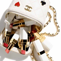 Chanel Rouge Coco Baume Le Baume Teinté Hydratant Embellisseur Intensité Sur Mesure -Parfumerie Burdin Boutique chanel rouge coco baume le baume teinte hydratant embellisseur intensite sur mesure 5