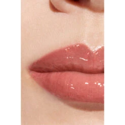 Chanel Rouge Coco Gloss Gel Brillant Hydratant 6 Chanel Rouge Coco Gloss Gel Brillant Hydratant -Parfumerie Burdin Boutique chanel rouge coco gloss gel brillant hydratant 2