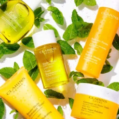 Clarins - Aroma Baume-Huile Hydratant Tonic 95% D’ingrédients D’origine Naturelle -Parfumerie Burdin Boutique clarins aroma baume huile hydratant tonic 95 dingredients dorigine naturelle 3