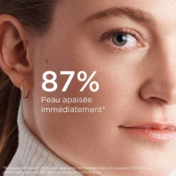 Clarins - Calm-Essentiel Emulsion Apaisante 8 Clarins - Calm-Essentiel Emulsion Apaisante -Parfumerie Burdin Boutique clarins calm essentiel emulsion apaisante 3