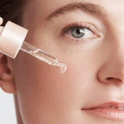 Clarins - Calm-Essentiel Huile Restructurante -Parfumerie Burdin Boutique clarins calm essentiel huile restructurante 2