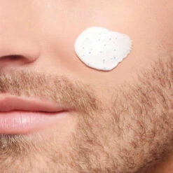 Clarins - ClarinsMen Nettoyant Exfoliant -Parfumerie Burdin Boutique clarins clarinsmen nettoyant exfoliant 1