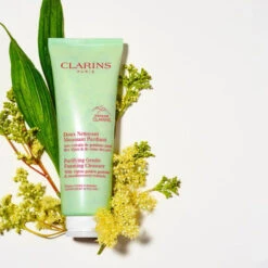 Clarins - Doux Nettoyant Moussant Purifiant Peaux Mixtes à Grasses 9 Clarins - Doux Nettoyant Moussant Purifiant Peaux Mixtes à Grasses -Parfumerie Burdin Boutique clarins doux nettoyant moussant purifiant peaux mixtes a grasses 3