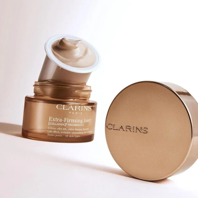Clarins - Extra-Firming Jour SPF15 Crème Fermeté Anti-âge Toutes Peaux 5 Clarins - Extra-Firming Jour SPF15 Crème Fermeté Anti-âge Toutes Peaux – Image 5