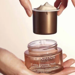 Clarins - Extra-Firming Nuit Crème Régénérante Anti-âge Peaux Sèches -Parfumerie Burdin Boutique clarins extra firming nuit creme regenerante anti rides peaux seches 3