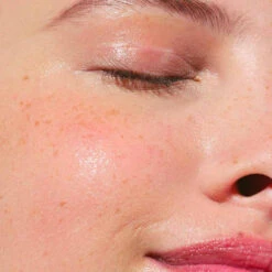 Clarins - Lotion Tonique Apaisante Aux Extraits De Camomille Et Fleur De Safran - Peaux Très Sèches Ou Sensibles -Parfumerie Burdin Boutique clarins lotion tonique apaisante 2