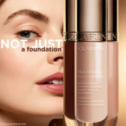 Clarins - Skin Illusion Full Coverage Fond De Teint Haute Couvrance Teint Mat Lumineux Longue Tenue & Hydratation -Parfumerie Burdin Boutique clarins skin illusion full coverage fond de teint haute couvrance teint mat lumineux longue tenue hydratation 3