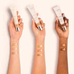 Clarins - Skin Illusion Tinted Moisturizer SPF25 Crème Teintée Booster D'éclat 7 Clarins - Skin Illusion Tinted Moisturizer SPF25 Crème Teintée Booster D'éclat -Parfumerie Burdin Boutique clarins skin illusion tinted moisturizer spf25 creme teintee booster d eclat 2