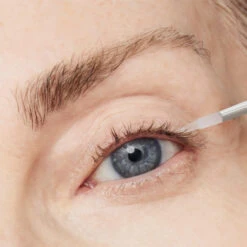 Estee Lauder Estée Lauder - Turbo Lash Sérum Revitalisant Nuit Pour Les Cils -Parfumerie Burdin Boutique estee lauder turbo lash serum revitalisant nuit pour les cils 3