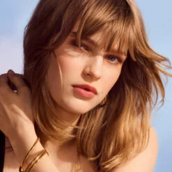 Guerlain - Terracotta Le Teint Glow Fond De Teint Éclat Naturel Longue Tenue - Sans Transfert 24 Guerlain - Terracotta Le Teint Glow Fond De Teint Éclat Naturel Longue Tenue - Sans Transfert -Parfumerie Burdin Boutique guerlain terracotta le teint glow fond de teint eclat naturel longue tenue sans transfert 11