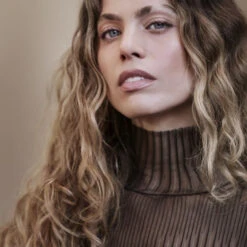 Hair Rituel By Sisley - Masque Soin Nutrition Intense Aux 5 Huiles Nutritives Précieuses -Parfumerie Burdin Boutique hair rituel by sisley masque soin nutrition intense aux 5 huiles nutritives precieuses 4