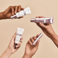 La Mer - L'Illuminateur Hydratant 6 La Mer - L'Illuminateur Hydratant -Parfumerie Burdin Boutique la mer l illuminateur hydratant 2