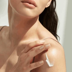 La Mer - La Crème Pour Le Corps -Parfumerie Burdin Boutique la mer la creme pour le corps 2