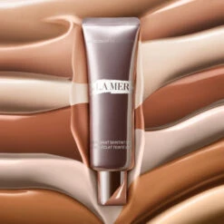 La Mer - Le Soin Éclat Teinté SPF 30 -Parfumerie Burdin Boutique la mer le soin eclat teinte spf30 2