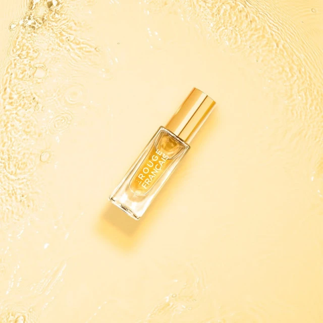 Le Rouge Français - Lampyris Divine Huile à Lèvres 3 Le Rouge Français - Lampyris Divine Huile à Lèvres – Image 3