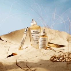 Maison Margiela - Replica Beach Walk Eau De Toilette 11 Maison Margiela - Replica Beach Walk Eau De Toilette -Parfumerie Burdin Boutique maison margiela replica beach walk eau de toilette 4