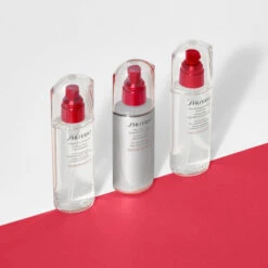 Shiseido - Les Essentiels Lotion Soin Revitalisante -Parfumerie Burdin Boutique shiseido les essentiels lotion soin revitalisante 2