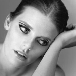 Sisley - Ligne Noire Eyeliner Eyeliner Haute Pigmentation Et Tenue, Revitalisant Et Fortifiant -Parfumerie Burdin Boutique sisley ligne noire eyeliner eyeliner haute pigmentation et tenue revitalisant et fortifiant 3