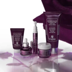 Sisley - Masque Crème à La Rose Noire Jeunesse, Lissant, Repulpant éclat -Parfumerie Burdin Boutique sisley masque creme a la rose noire jeunesse lissant repulpant eclat 3