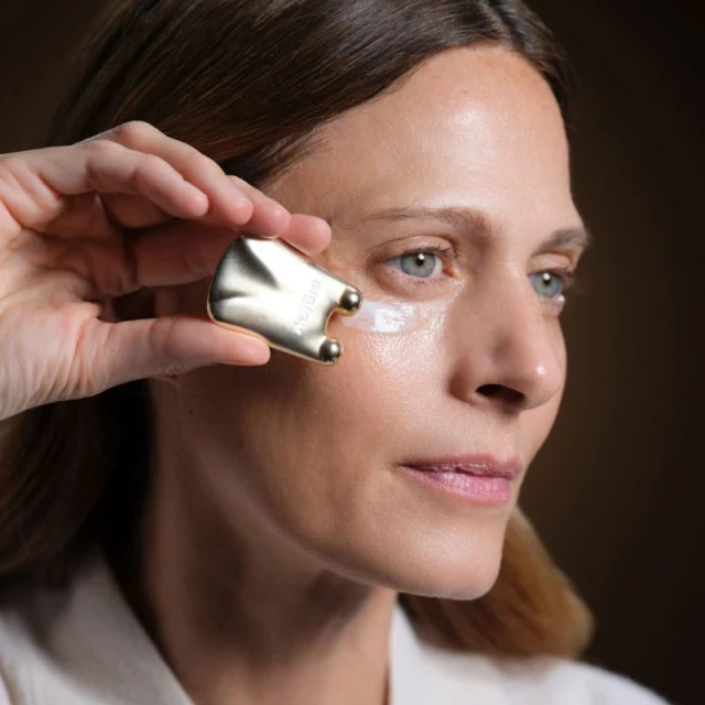 Sisley - Supremÿa La Nuit Le Grand Soin Yeux Anti-âge 2 Sisley - Supremÿa La Nuit Le Grand Soin Yeux Anti-âge – Image 2