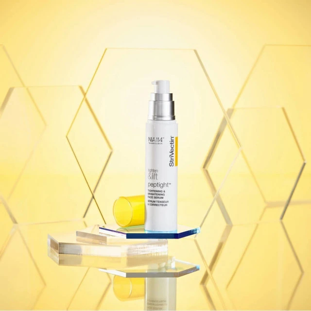 Strivectin - Tighten & Lift Peptight™ Sérum Tenseur & Correcteur 3 Strivectin - Tighten & Lift Peptight™ Sérum Tenseur & Correcteur – Image 3