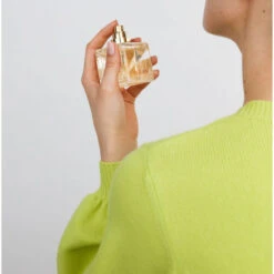 Valentino - Voce Viva Eau De Parfum -Parfumerie Burdin Boutique valentino voce viva eau de parfum 2