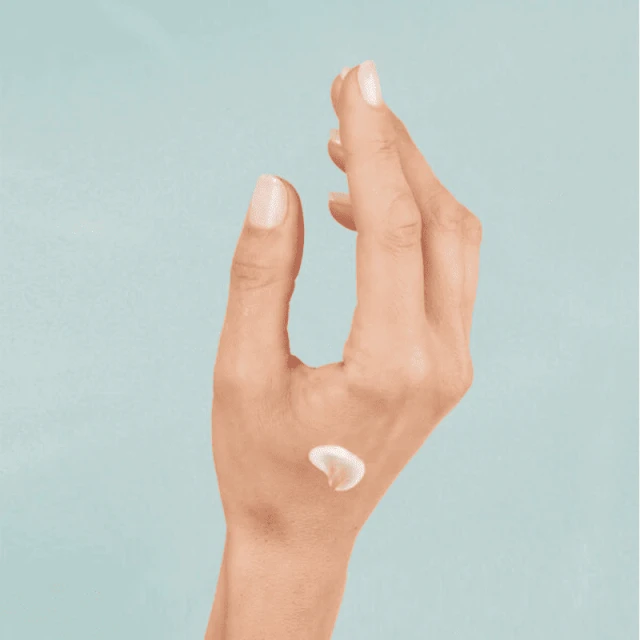 Valmont - Vital B. Fluide Revitalisant Visage 4 Valmont - Vital B. Fluide Revitalisant Visage – Image 4