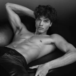 Viktor&Rolf Viktor & Rolf - Spicebomb Dark Leather Eau De Parfum -Parfumerie Burdin Boutique viktor and rolf spicebomb dark leather eau de parfum 1